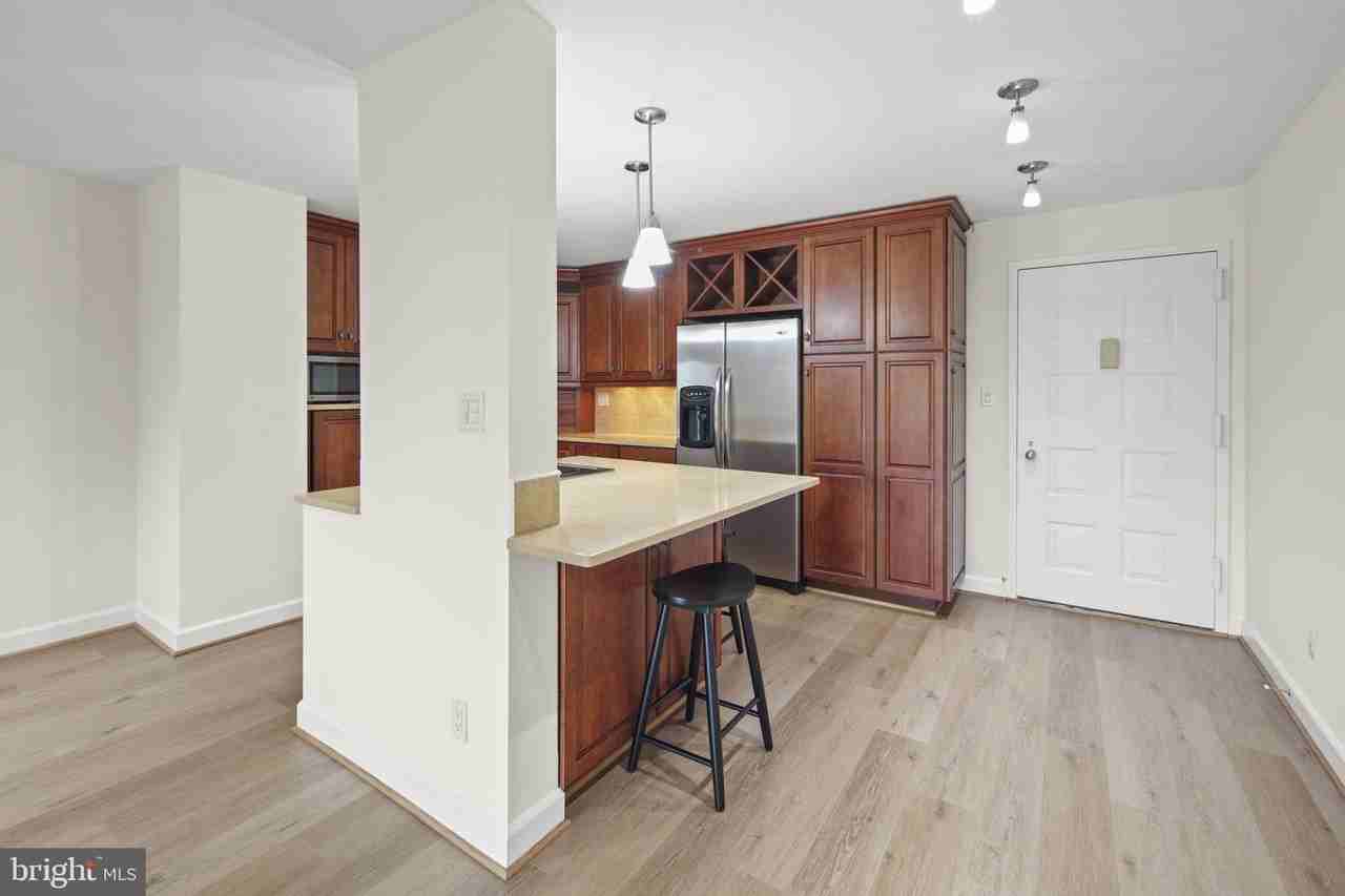 8340 Greensboro Drive #302 - Photo 7 of 31