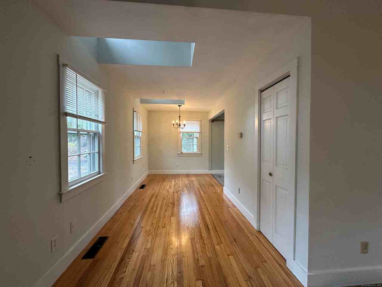 25 Elephant Rock Road - Photo 7 of 17