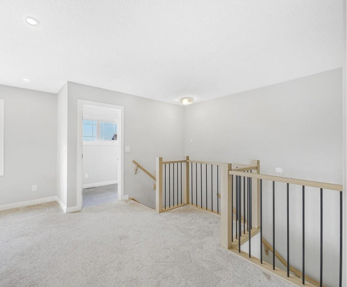 15 15 Avenue Northwest - Photo 4 of 5