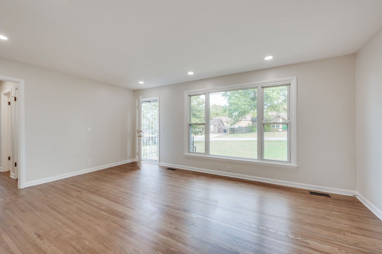 5003 Hasty Drive - Photo 2 of 29