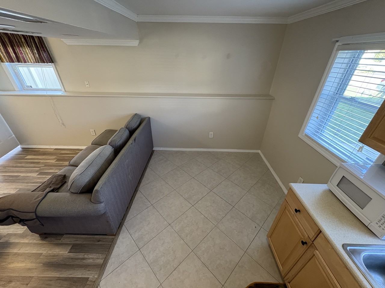 318 Claremont Avenue - Photo 2 of 11