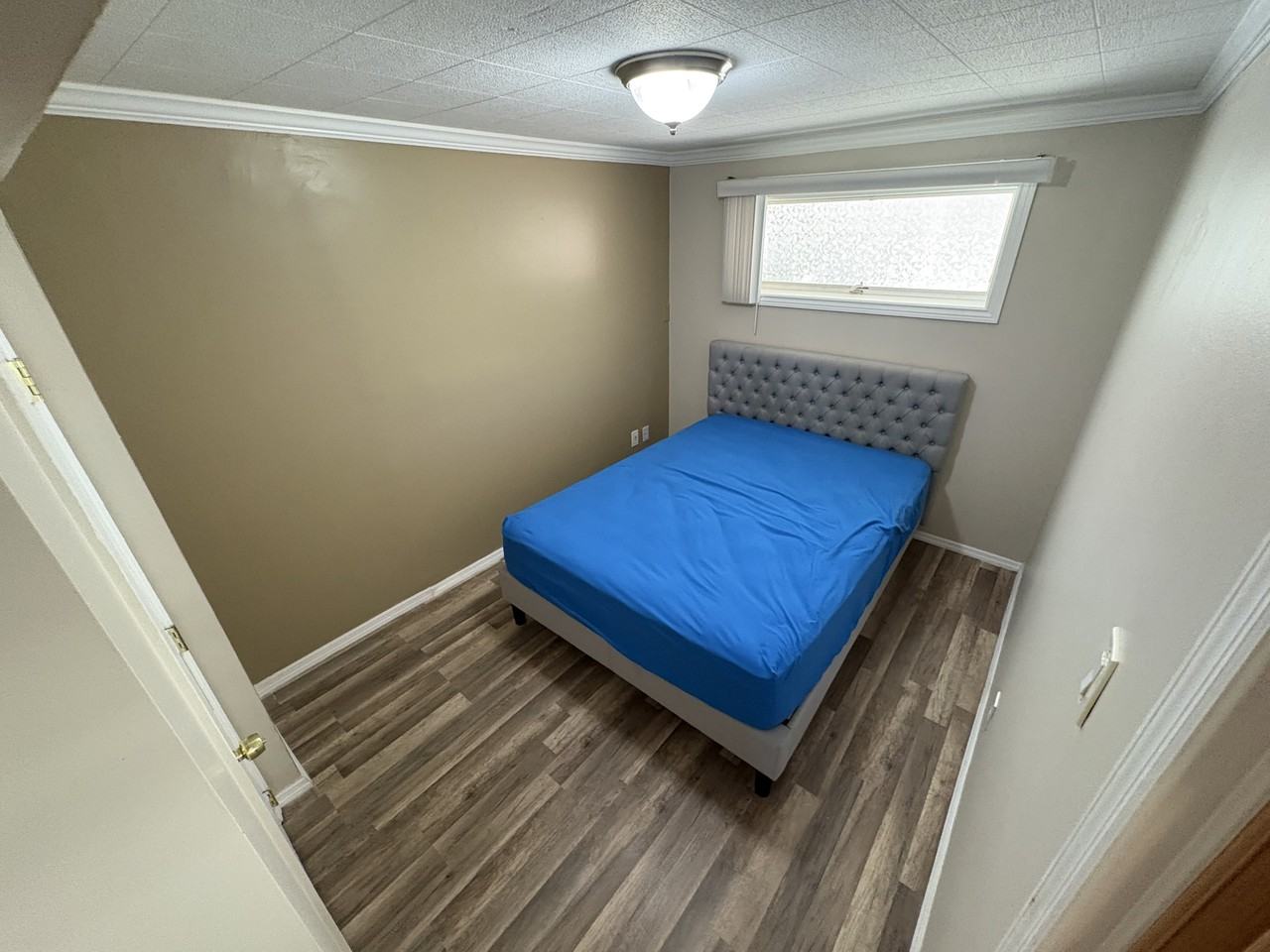 318 Claremont Avenue - Photo 4 of 11