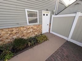 featured image of 318 Claremont Avenue