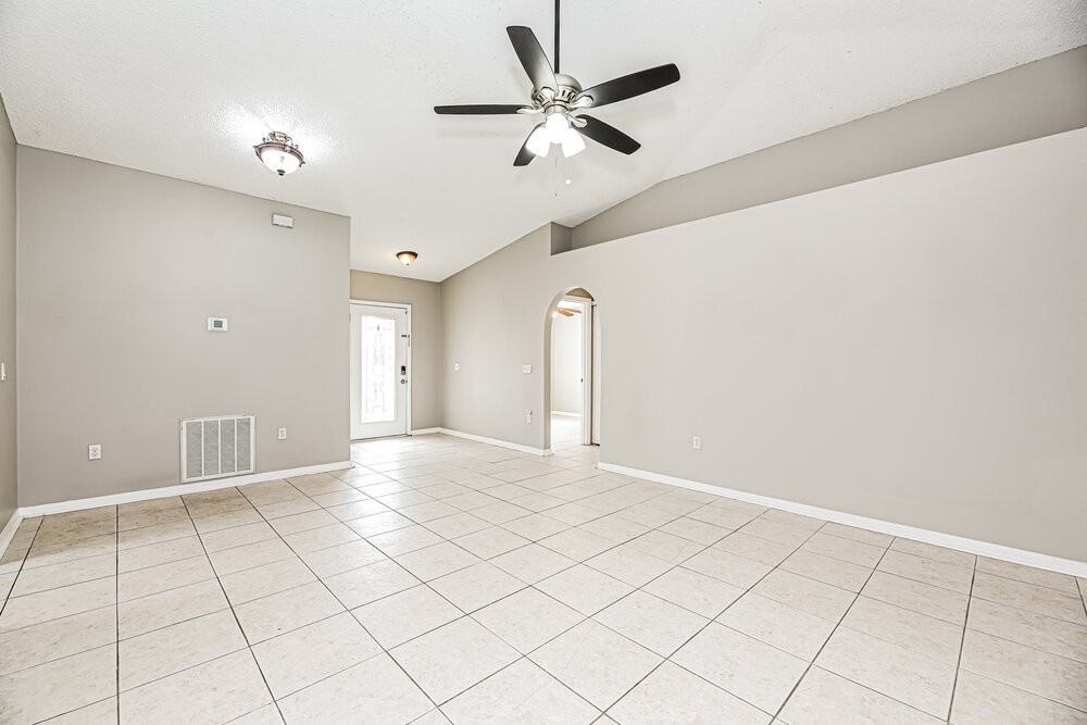 12607 Reeding Ridge Dr N - Photo 5 of 16