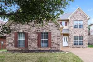 featured image of 246 Fairway Trace Dr