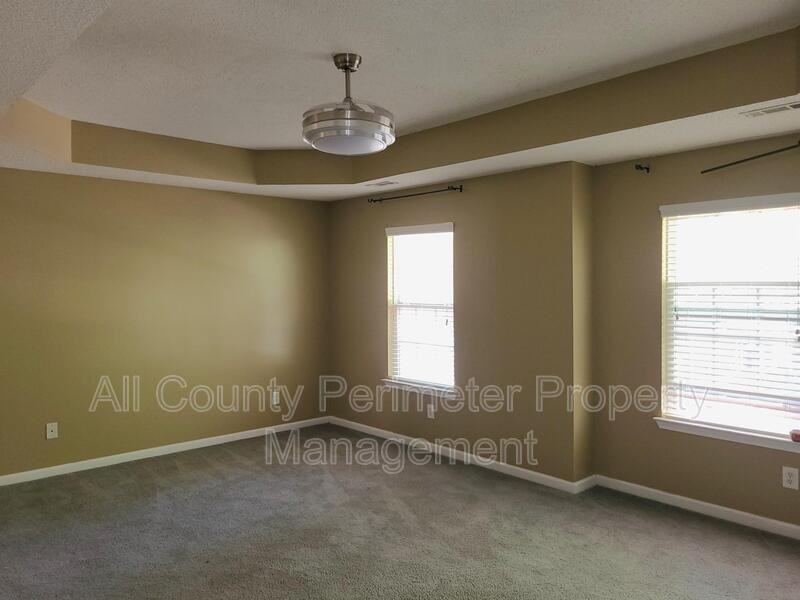 563 Hansen Dr - Photo 7 of 15