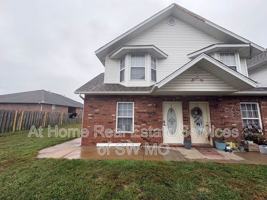 featured image of 1433 W Frosty Dr #1