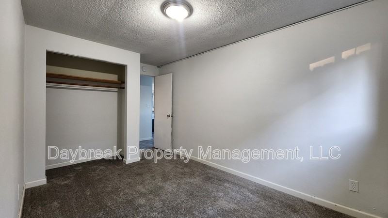 32 10th Ave N - Photo 5 of 9