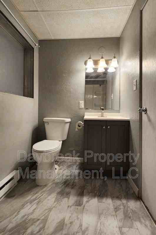 32 10th Ave N - Photo 3 of 9