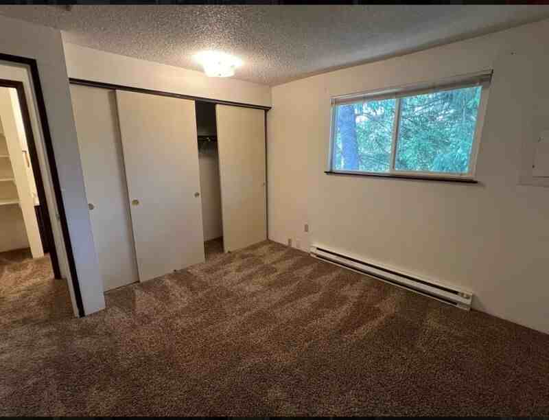 19109 Se Yamhill St - Photo 3 of 18