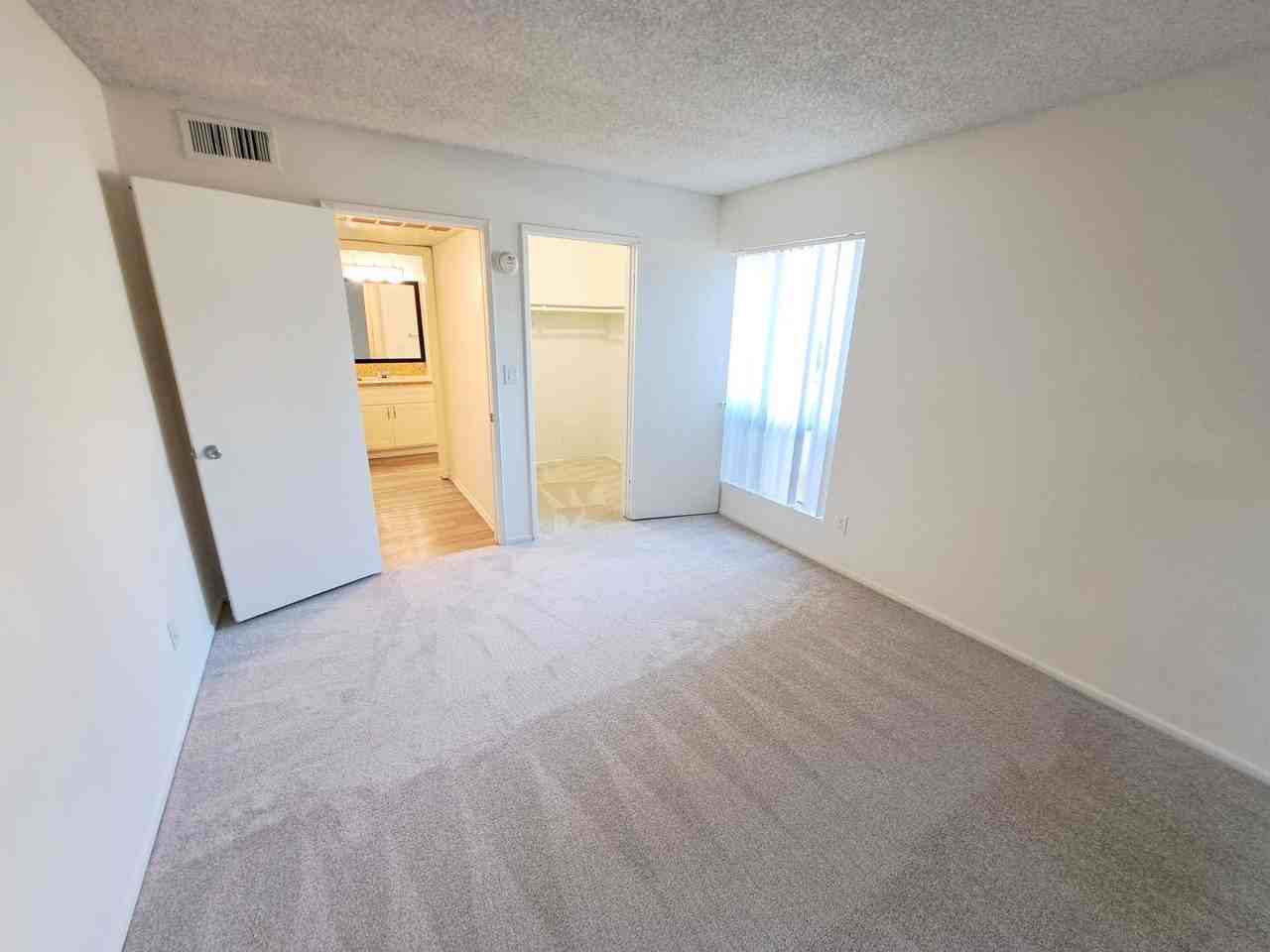 Oak Hills - Photo 6 of 47