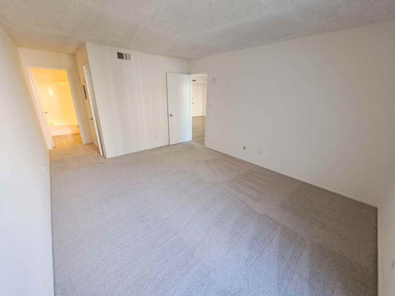 Oak Hills - Photo 7 of 47