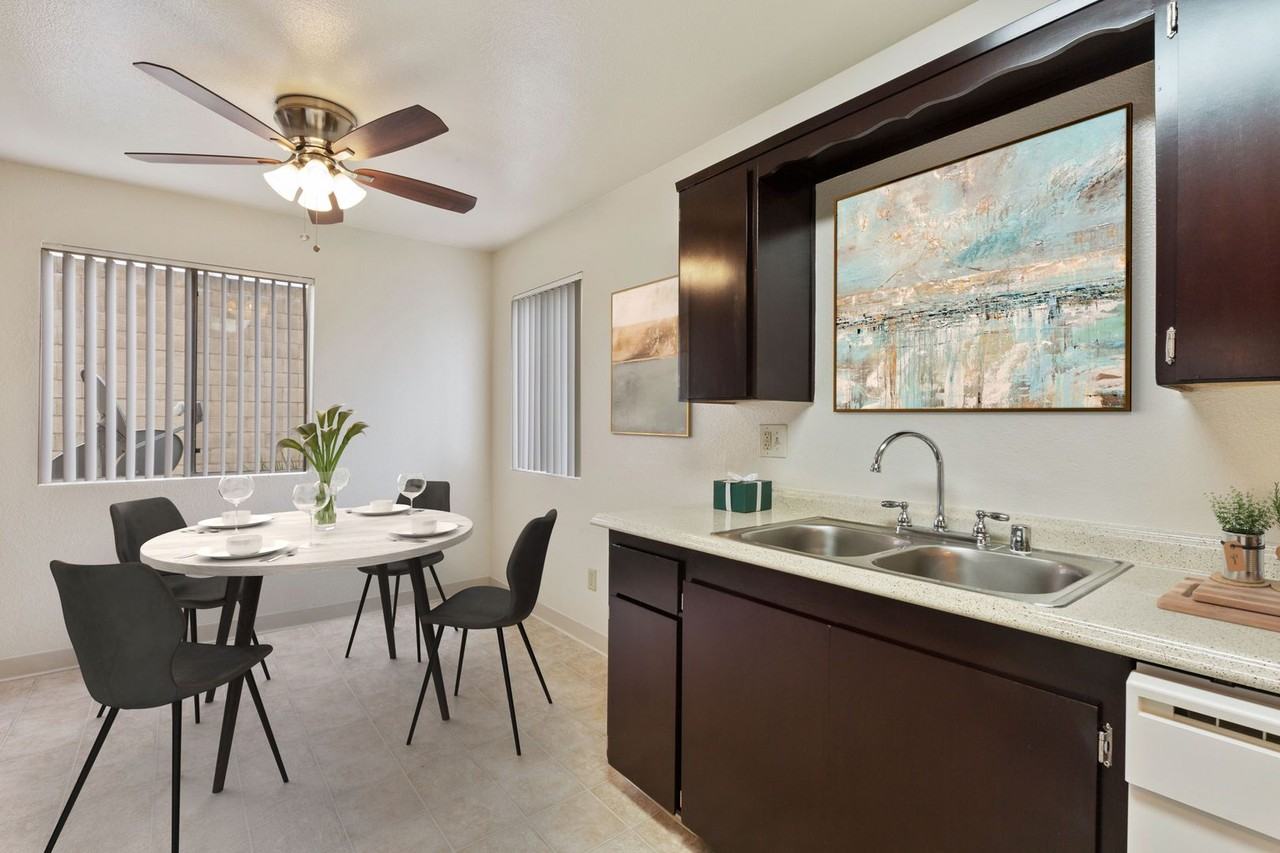 1301 RICHLAND AVENUE - Photo 5 of 6