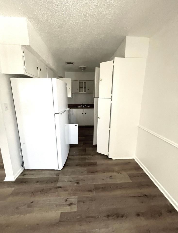 Landfair Complex - Photo 5 of 37