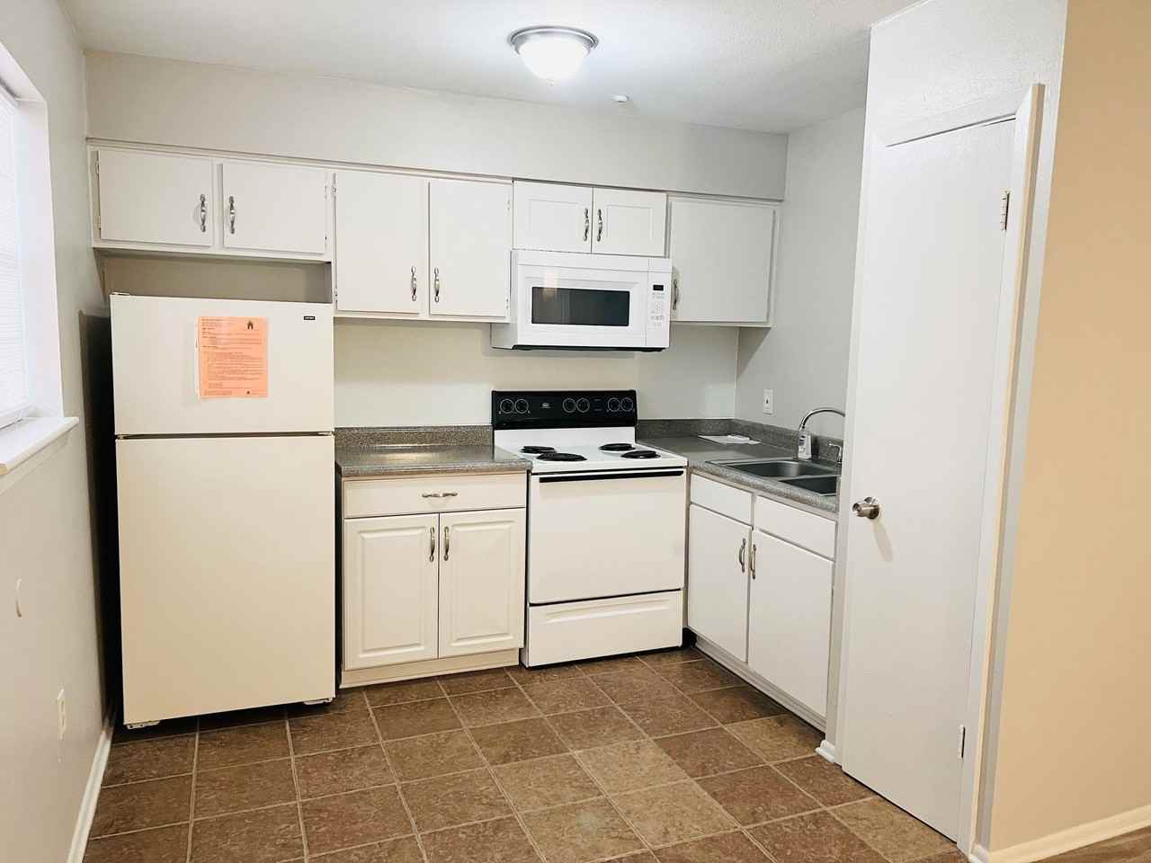 Pied Piper Apartments (Studio/1 Bath) - Photo 2 of 15