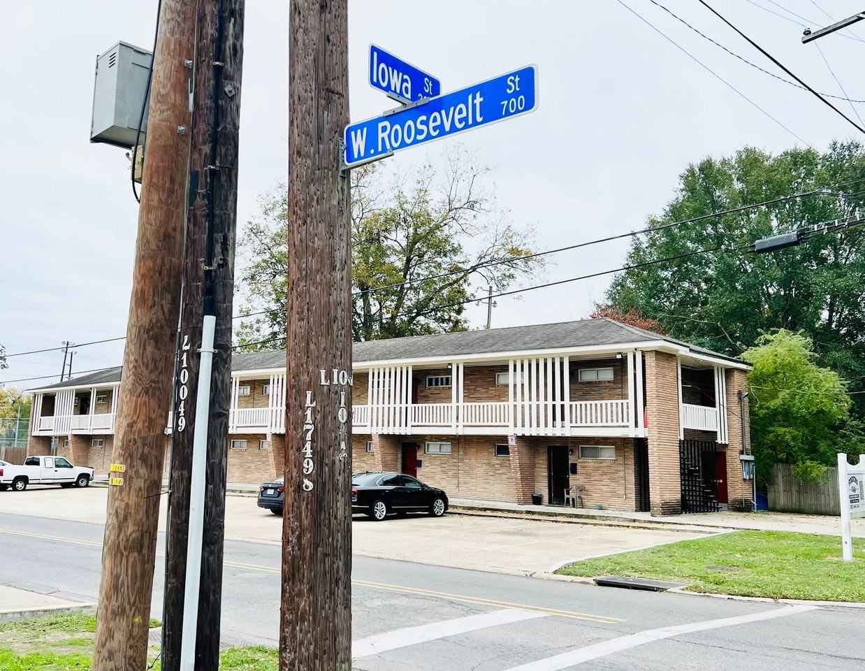 Stadiums Edge II Apartments (Studio/1 Bath) - Photo 3 of 16