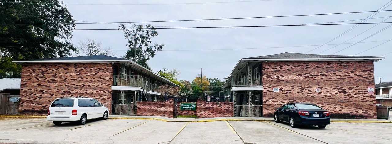 Stadiums Edge Apartments (1 Bed/1 Bath) - Photo 2 of 22