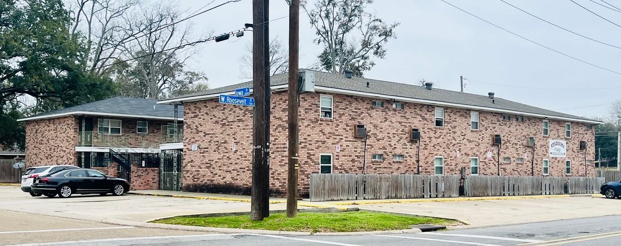 Stadiums Edge Apartments (1 Bed/1 Bath) - Photo 3 of 22