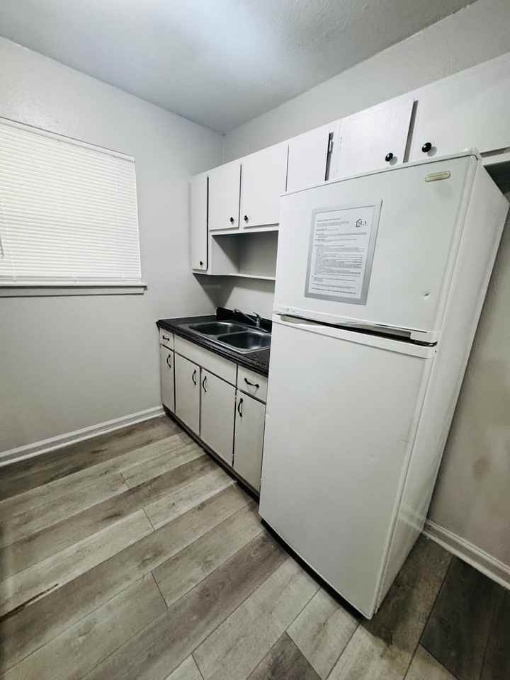 Stadiums Edge Apartments (1 Bed/1 Bath) - Photo 7 of 22