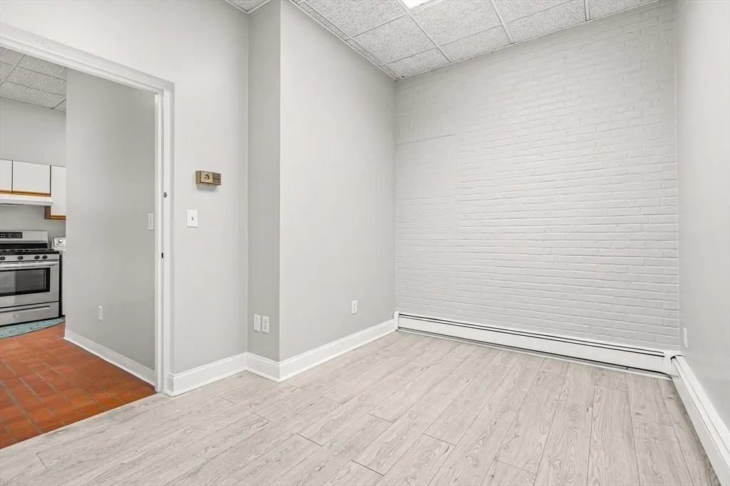 Worcester St - Photo 3 of 11