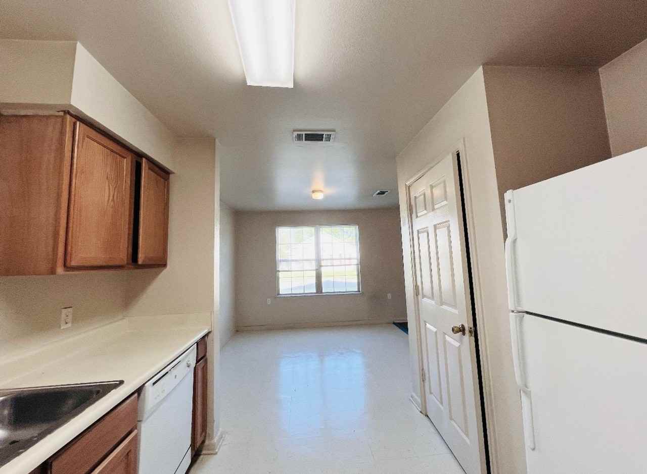 Beau Soleil Estate - Photo 7 of 29