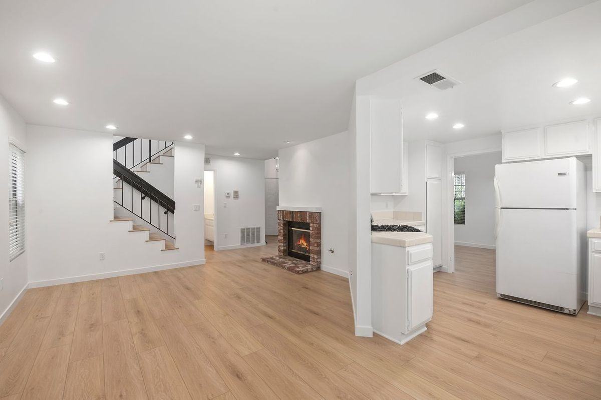 4139 Lost Springs Dr - Photo 6 of 14