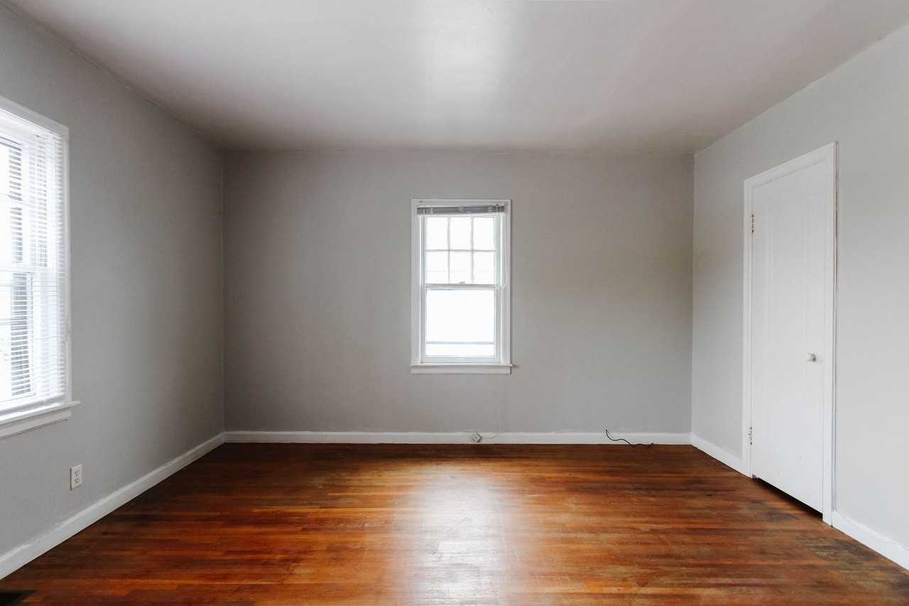 1522 West Jackson Street - Photo 7 of 17