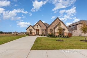 featured image of 805 Anthem Ln