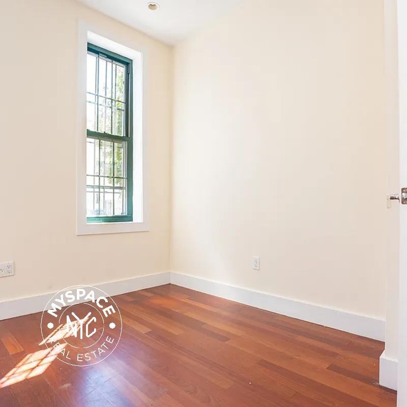 757 Hart St #3R - Photo 6 of 6