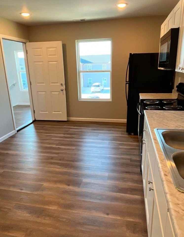 211 Cane Creek Lane - Photo 7 of 15