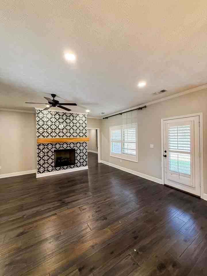 58 Regent Ln - Photo 5 of 21