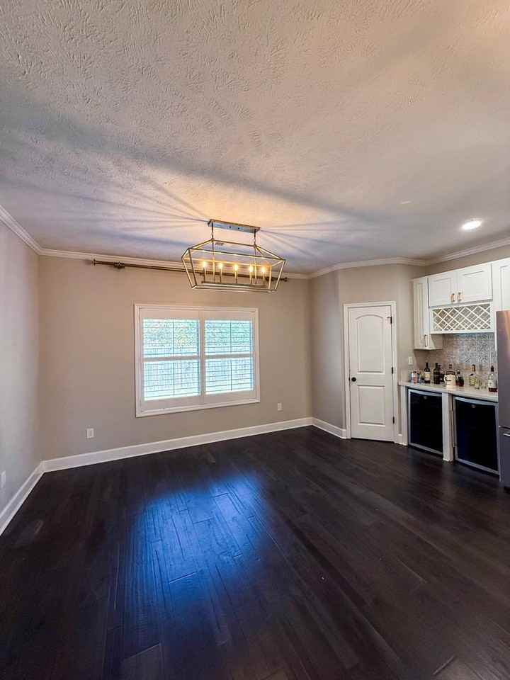 58 Regent Ln - Photo 7 of 21