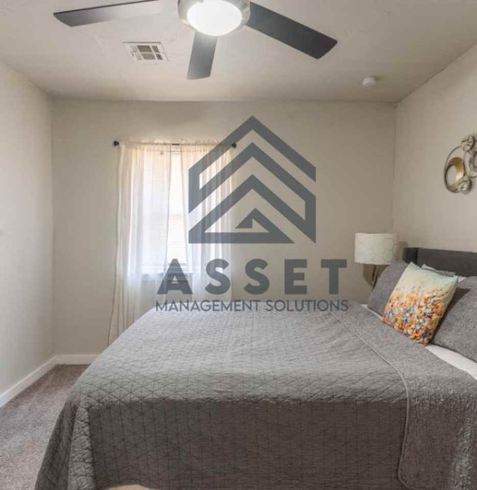 2934 Northwest 15th Street - Photo 7 of 31