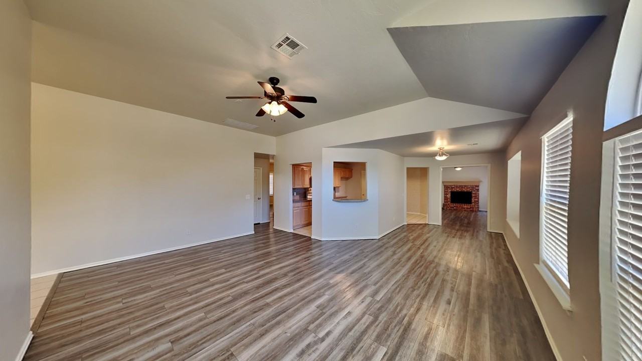 2013 Cedar Meadow Ln - Photo 4 of 29