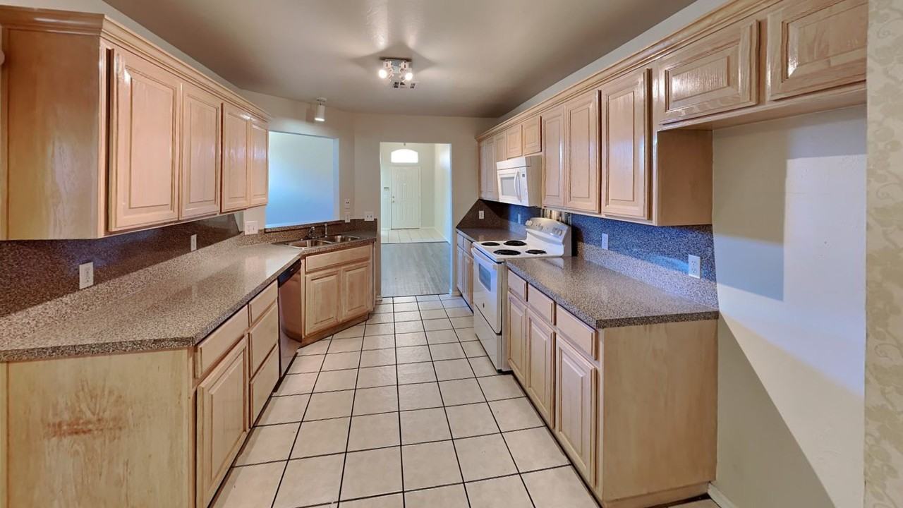 2013 Cedar Meadow Ln - Photo 7 of 29