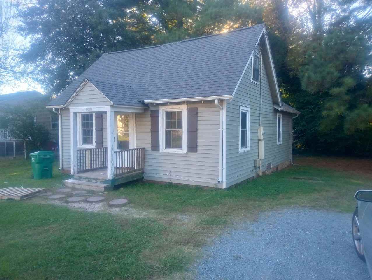 4908 Leonard Avenue - Photo 3 of 17