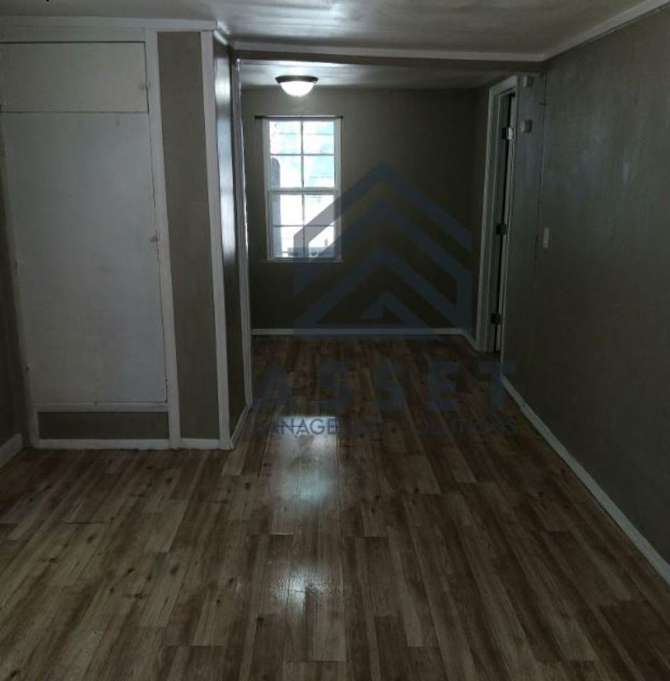 1323 S Blackwelder Ave #RTO - Photo 6 of 9