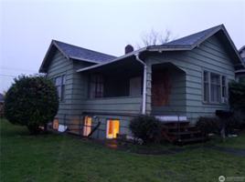 featured image of 1027 1/2 5th St