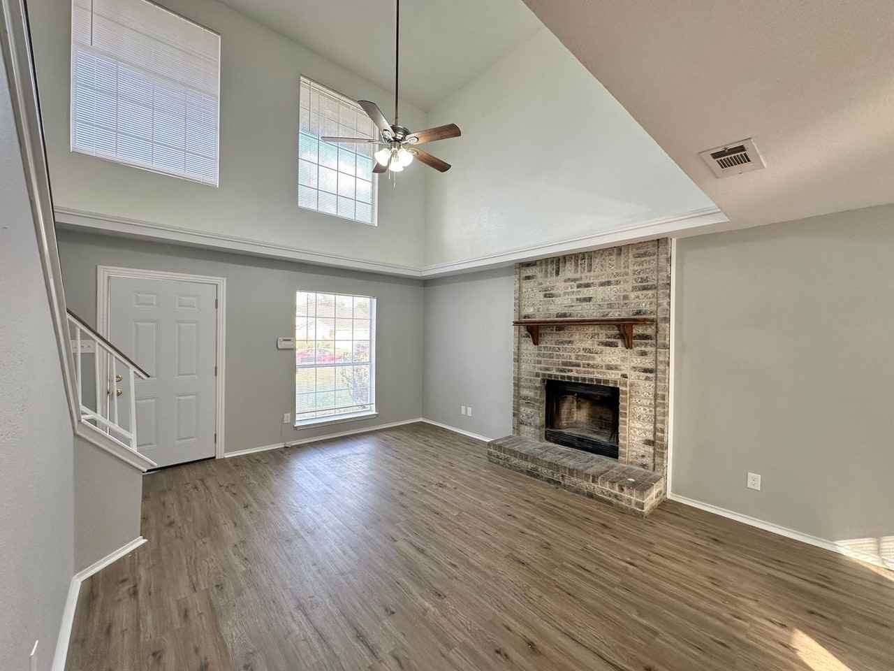 2504 Wiley Dr - Photo 5 of 23
