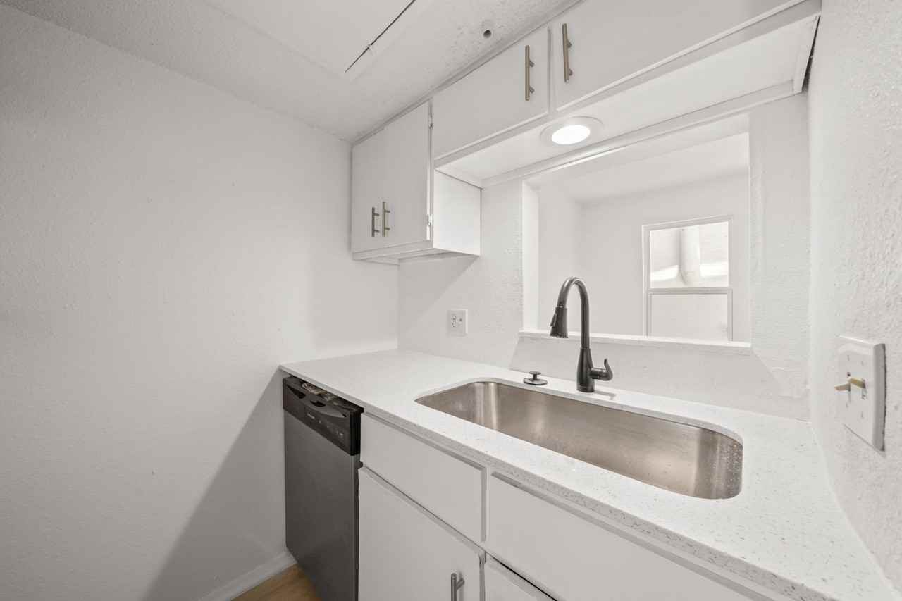 Plaza Senora (PaPlHP) - Photo 3 of 15