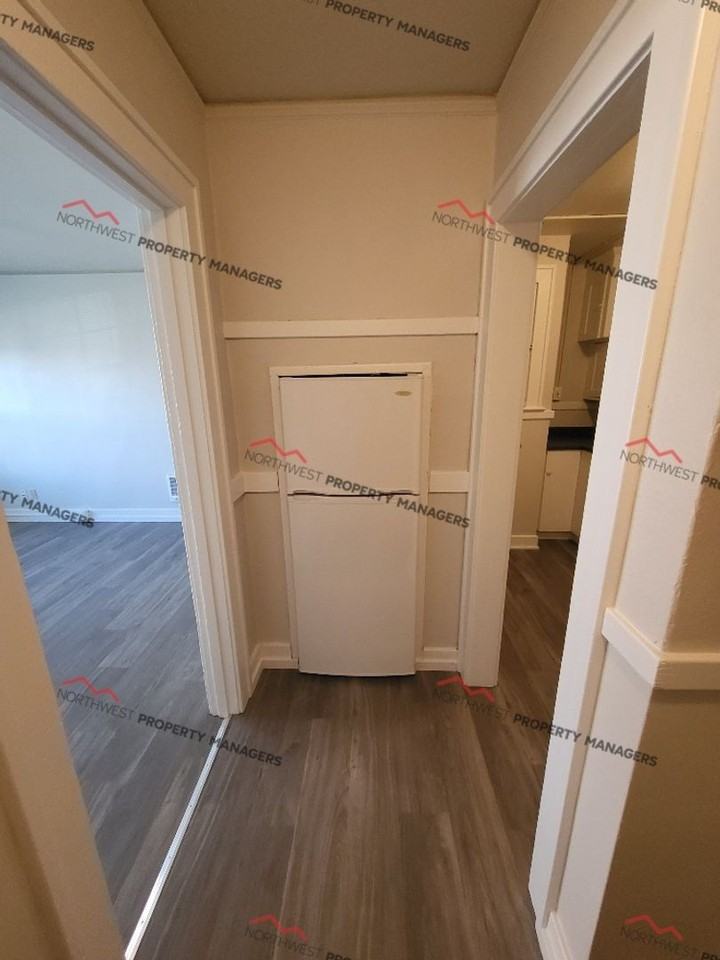 r270 - Photo 3 of 12