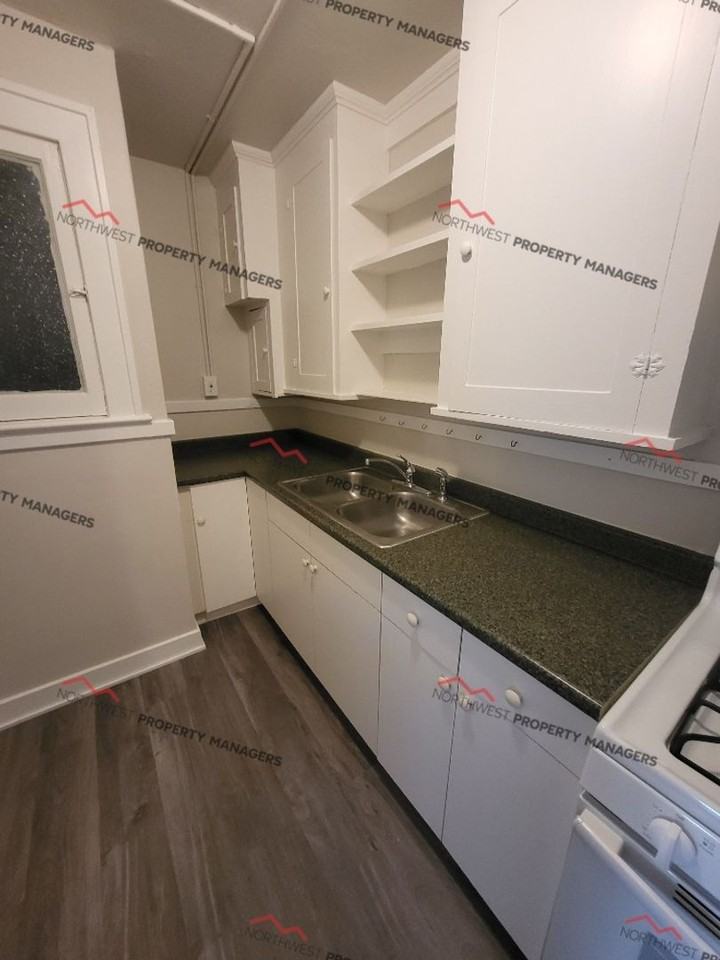 r270 - Photo 5 of 12