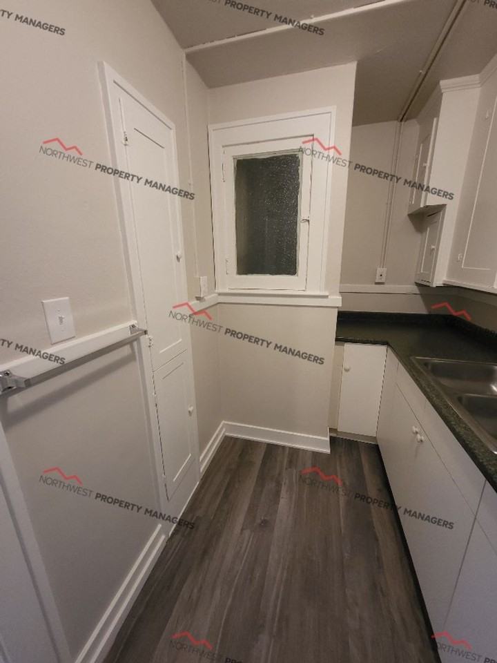 r270 - Photo 6 of 12