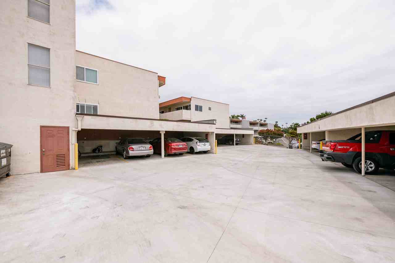 2161 W 25th St #29 - Photo 3 of 13