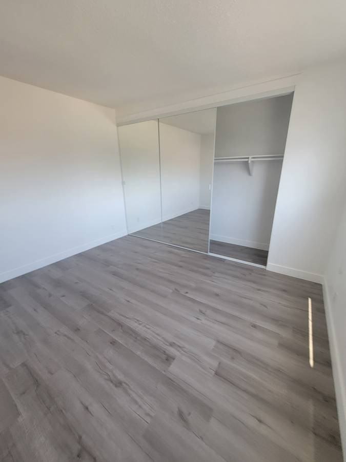 2161 W 25th St #29 - Photo 5 of 13