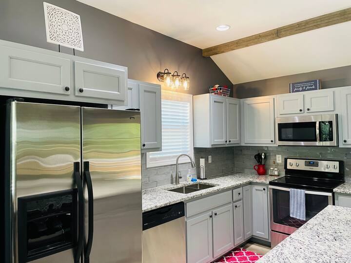 233 Lakeview Cir #NA - Photo 5 of 21