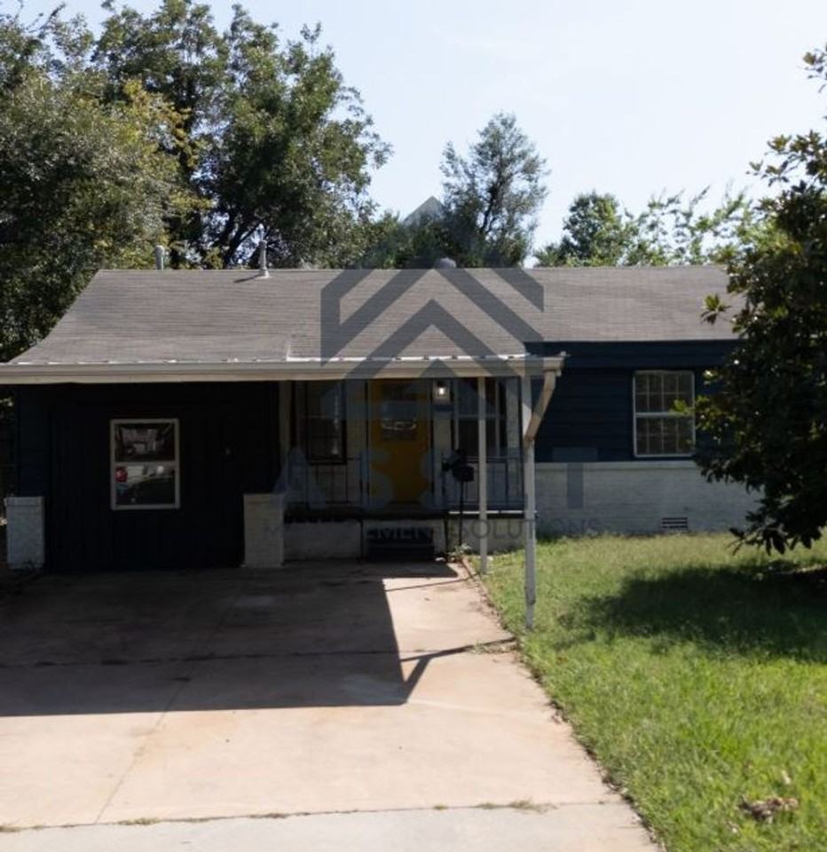 112 W Marshall Dr - Photo 2 of 19