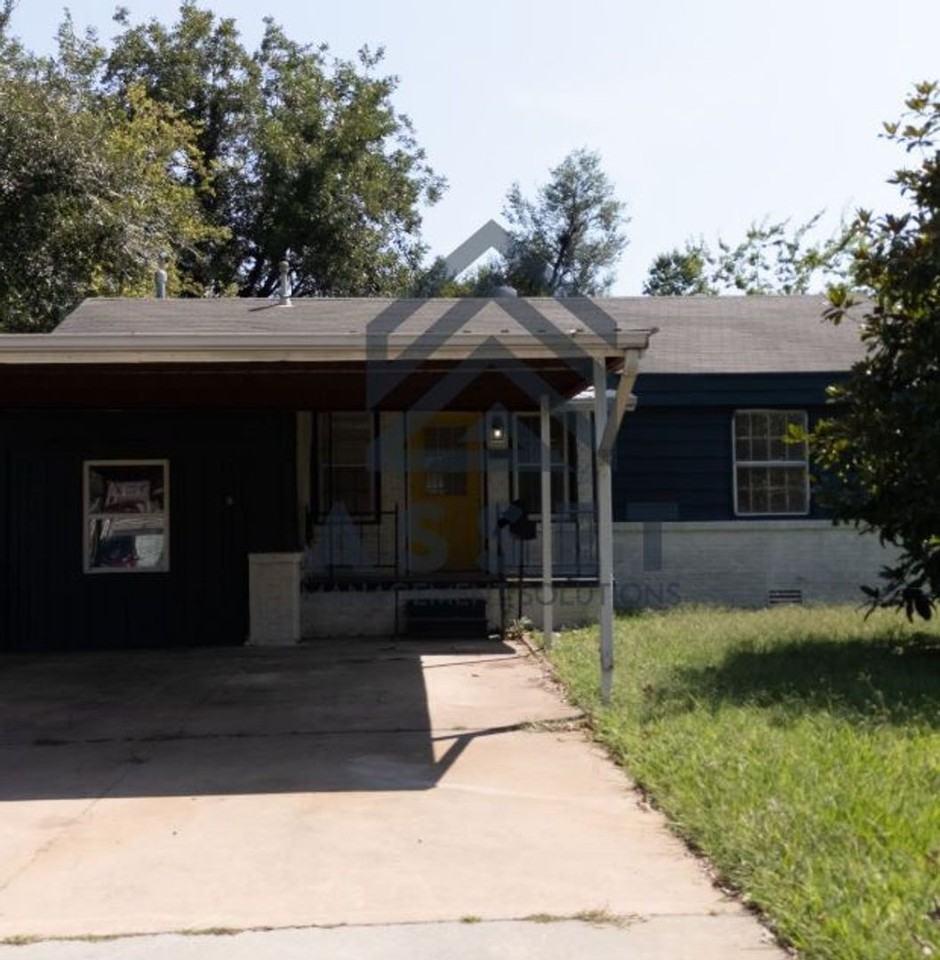 112 W Marshall Dr - Photo 3 of 19