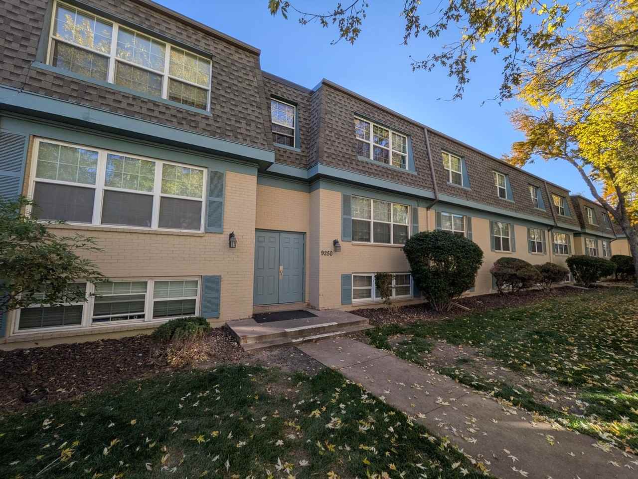 9250 East Girard Avenue #9