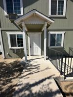 featured image of 425 E Cedar St